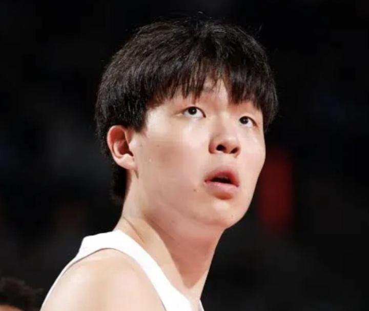 记者:杨瀚森因伤加之长途返程,今日不出战混音队比赛 新闻 记者:杨瀚森因伤加之长途返程,今日不出战混音队比赛 新闻