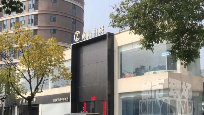 南昌购车风波不断,豪车租赁者遭遇二手路虎隐患;问题车辆曝光后,交易各方态度各异。 汽车科技