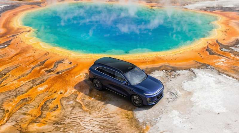  星途EX7以全新设计风格亮相，性能豪华大五座SUV开启盲订；航空级技术加持，重新定义20万级价值标杆。 汽车科技 星途EX7以全新设计风格亮相，性能豪华大五座SUV开启盲订；航空级技术加持，重新定义20万级价值标杆。 汽车科技