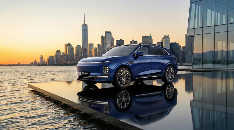  星途EX7以全新设计风格亮相，性能豪华大五座SUV开启盲订；航空级技术加持，重新定义20万级价值标杆。 汽车科技 星途EX7以全新设计风格亮相，性能豪华大五座SUV开启盲订；航空级技术加持，重新定义20万级价值标杆。 汽车科技