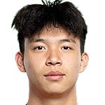 年轻新星的赛场风波;李璇提醒王钰栋,低调务实方能长远发展。 体育新闻 年轻新星的赛场风波;李璇提醒王钰栋,低调务实方能长远发展。 体育新闻