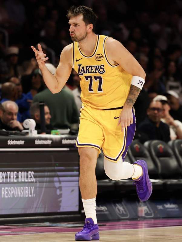  数据不会说谎：2019年1月哈登43.6分背后的历史级进攻效率 体育新闻